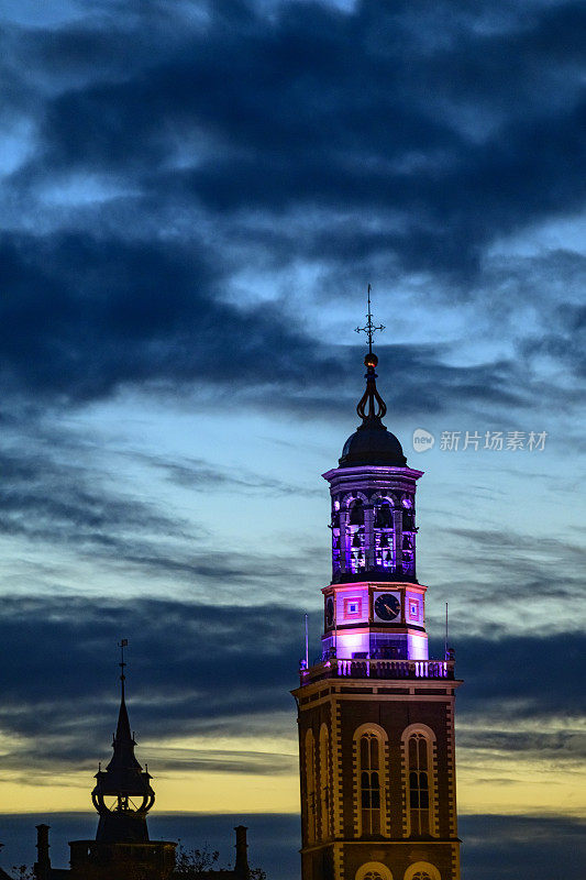 秋天夕阳下的Kampen Nieuwe Toren